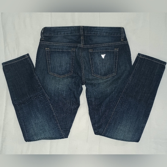 Guess Jeans - Picture 10 of 13